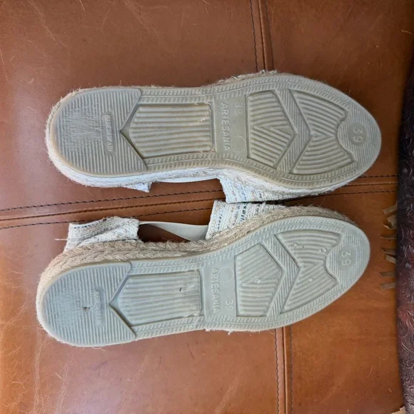 Chic Cream Alpargatus Artesanía Espadrille Flats Size 39 (8 1/2) Cream Multi - Picture 7 of 10